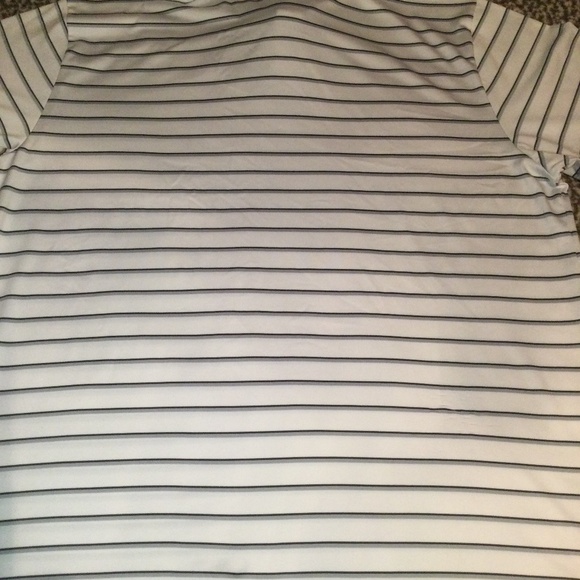 UNDER ARMOUR POLO SHIRT SIZE XXL (SMALL INK STAIN AS SHOWN IN PHOTO) - Picture 8 of 9